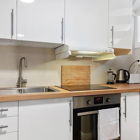 New! Modern City Apt: Central W/ Private Entrence Μπέργκεν Εξωτερικό φωτογραφία