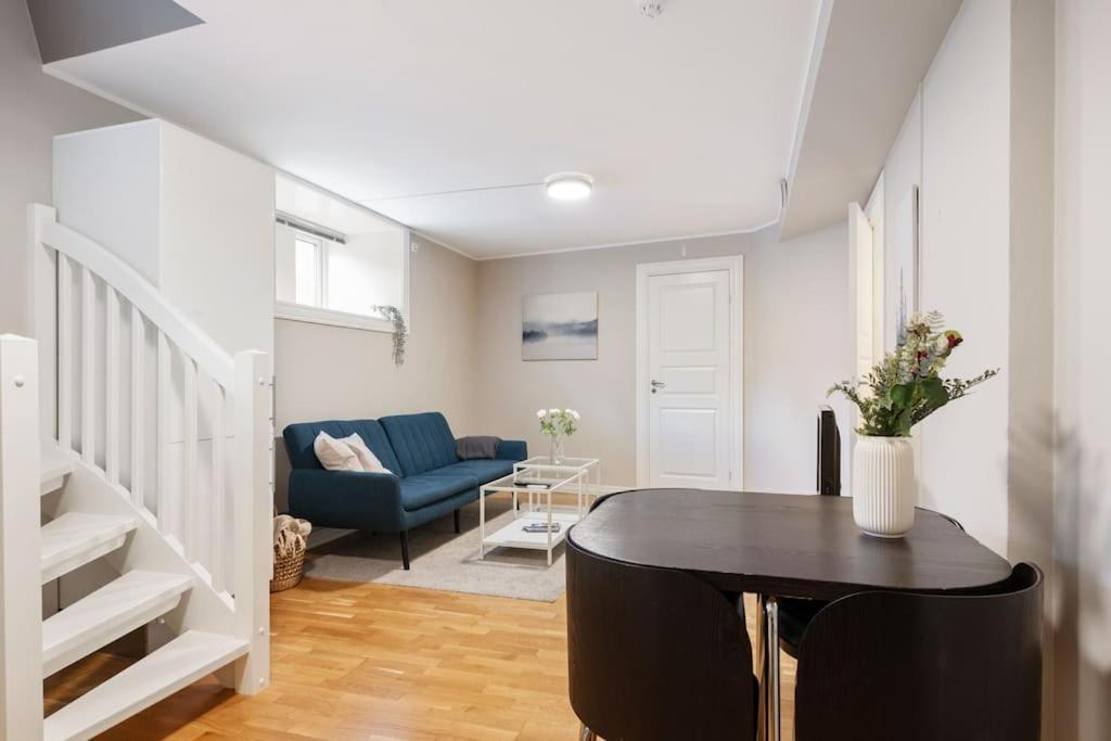 New! Modern City Apt: Central W/ Private Entrence Μπέργκεν Εξωτερικό φωτογραφία